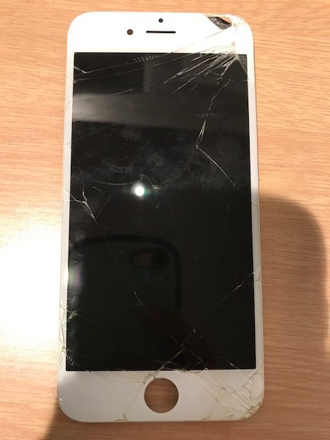 iPhone６　画面交換＜伊丹市からのご来店＞｜ガラスが割れてしまったんですけど直りますか？　iPhone（アイフォン）修理専門店つかしん