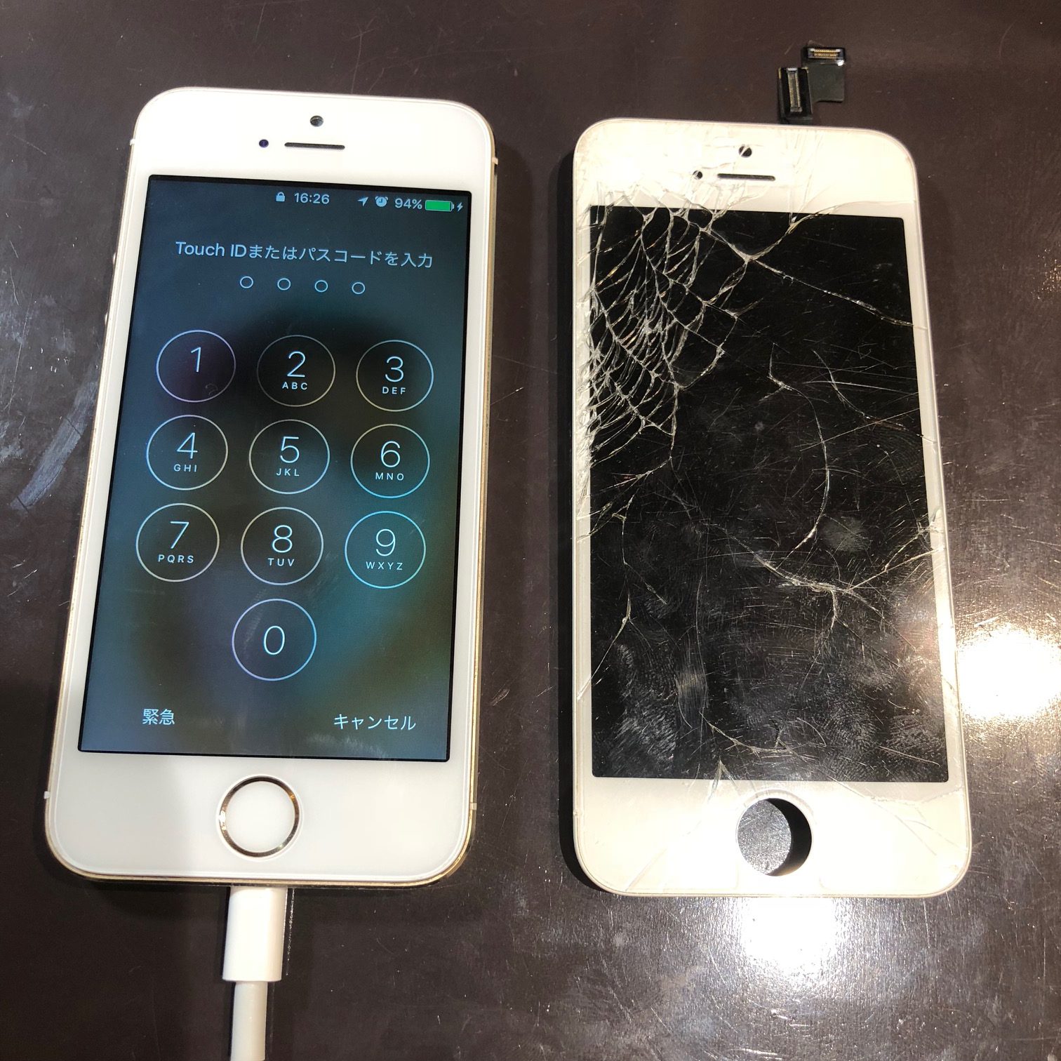 iphone5Sのクモの巣状に割れた画面修理も最短３０分で完了！＜伊丹市からお越しのお客様＞iphone修理ならスマートクールへ！！