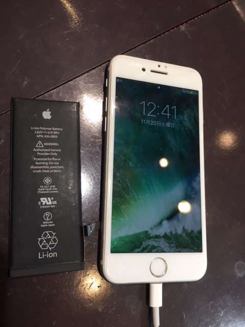 アイフォン修理尼崎伊丹店　iPhone6バッテリー交換！最近バッテリーの持ちが悪い…　そんなお悩みもバッテリー交換することで解決！最短20分で交換可能！《尼崎市からお越しのお客様》