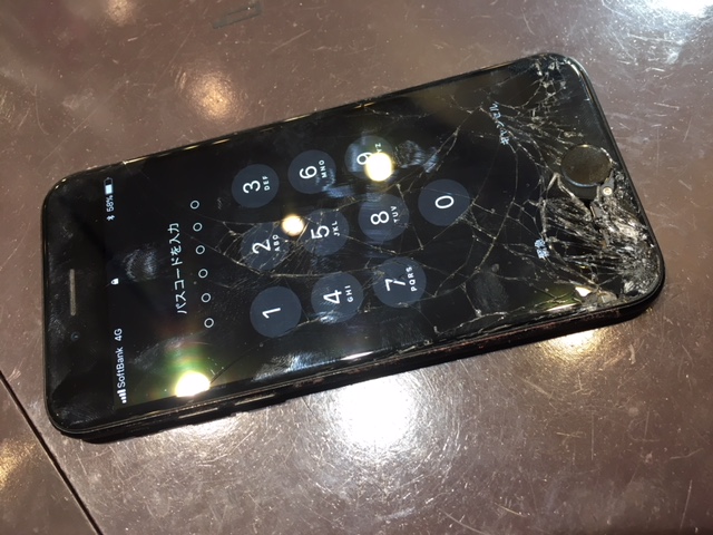 アイフォン７画面交換　尼崎市からお越しのお客様　iPhone修理尼崎店