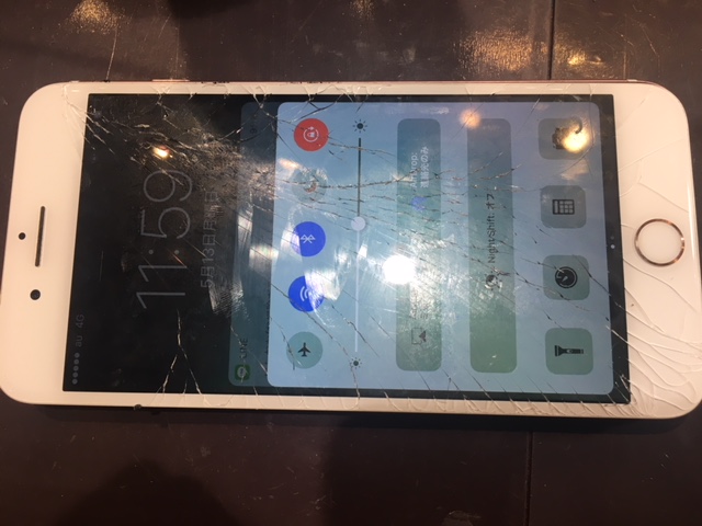 アイフォン7+画面交換修理　iphone修理伊丹尼崎店　伊丹市中野よりお越しのお客様