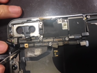 iPhoneX水没復旧修理　ショートした端末も復活　アイフォン修理伊丹尼崎川西宝塚店
