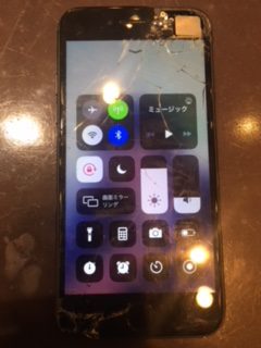 iPhone7画面交換　データそのまま即日修理　買取も受付しております！　伊丹市よりお越しのお客様