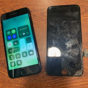 iPhone　アイフォン　画面　ガラス　液晶　パネル　破損　割れ　故障　バキバキ