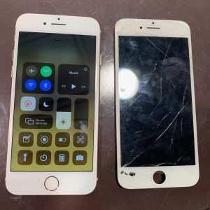 iphone　アイフォン　8　エイト　画面　水　濡れ　水没　故障　ガラス　割れ　破損　バキバキ　故障