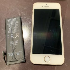 IPHONE　アイフォン　iPhone　SE　エスイー　battery　バッテリー　交換　劣化　修理　