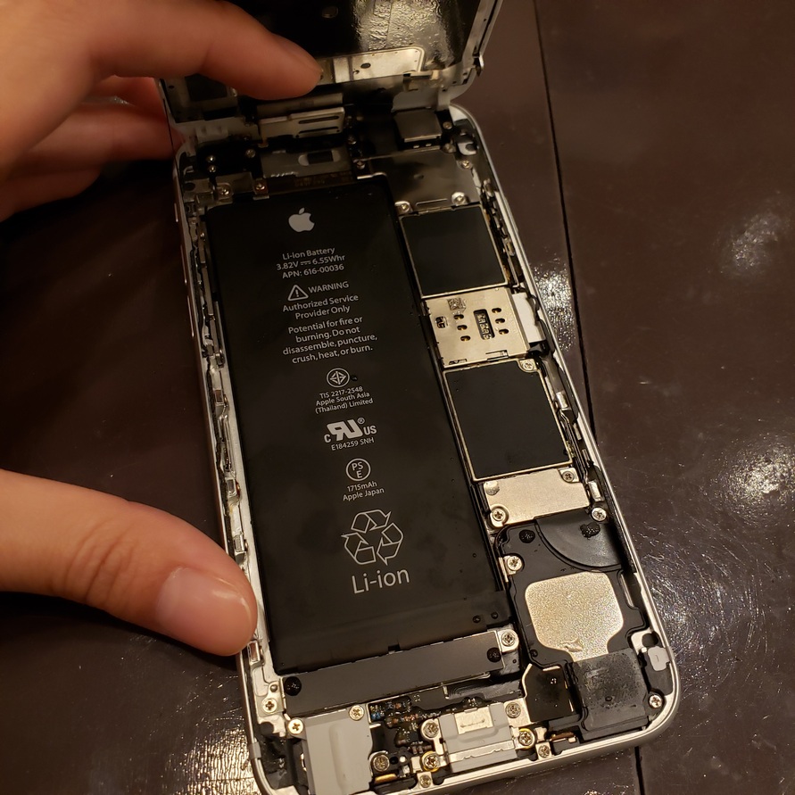 水没端末も修理可能！ iPhone6s水没復旧画面バッテリー交換　☎06-6421-1705 ≪尼崎・川西・伊丹・宝塚≫