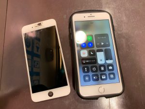 IPHONE　アイフォン　8　画面　交換　修理　画面　バキバキ　ガラス　破損　割れ　故障