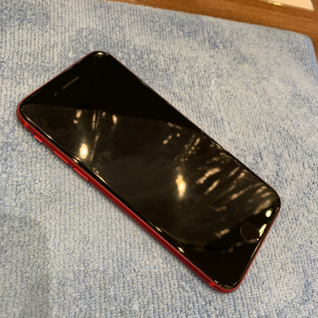 【iPhone修理】尼崎からお越しのiPhoneSE第２世代 塗りつけて強度ＵＰガラスコーティングでご来店のお客様！ℌ