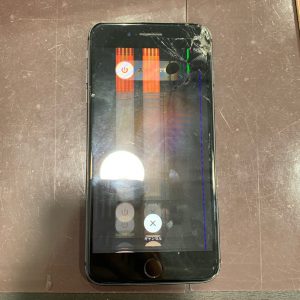 iPhone　アイフォン　８　+　画面　割れ　破損　修理