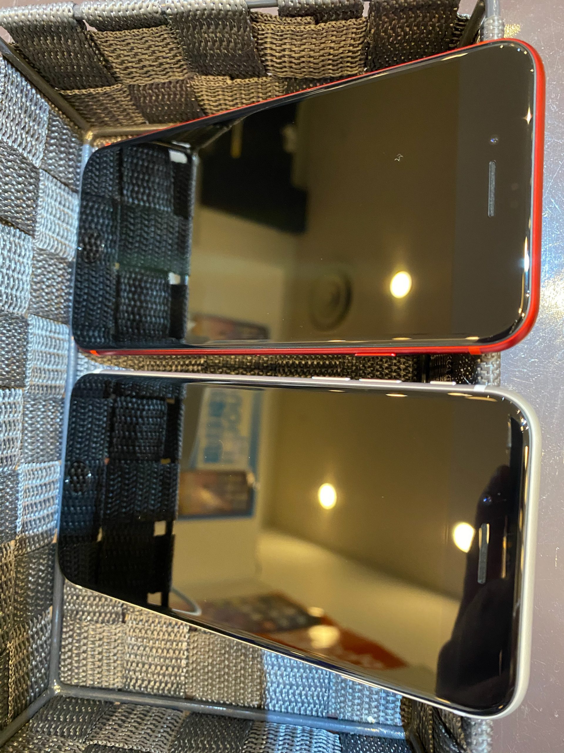 最新機種iPhoneSEを２台同時にガラスコーティング！！　尼崎からお越しのお客様