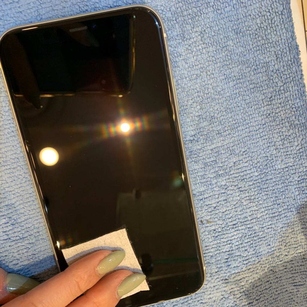 【ガラスコーティング】iPhoneXS画面にそのまま塗り込んで強度最強クラスに✨川西からご来店！ヒ