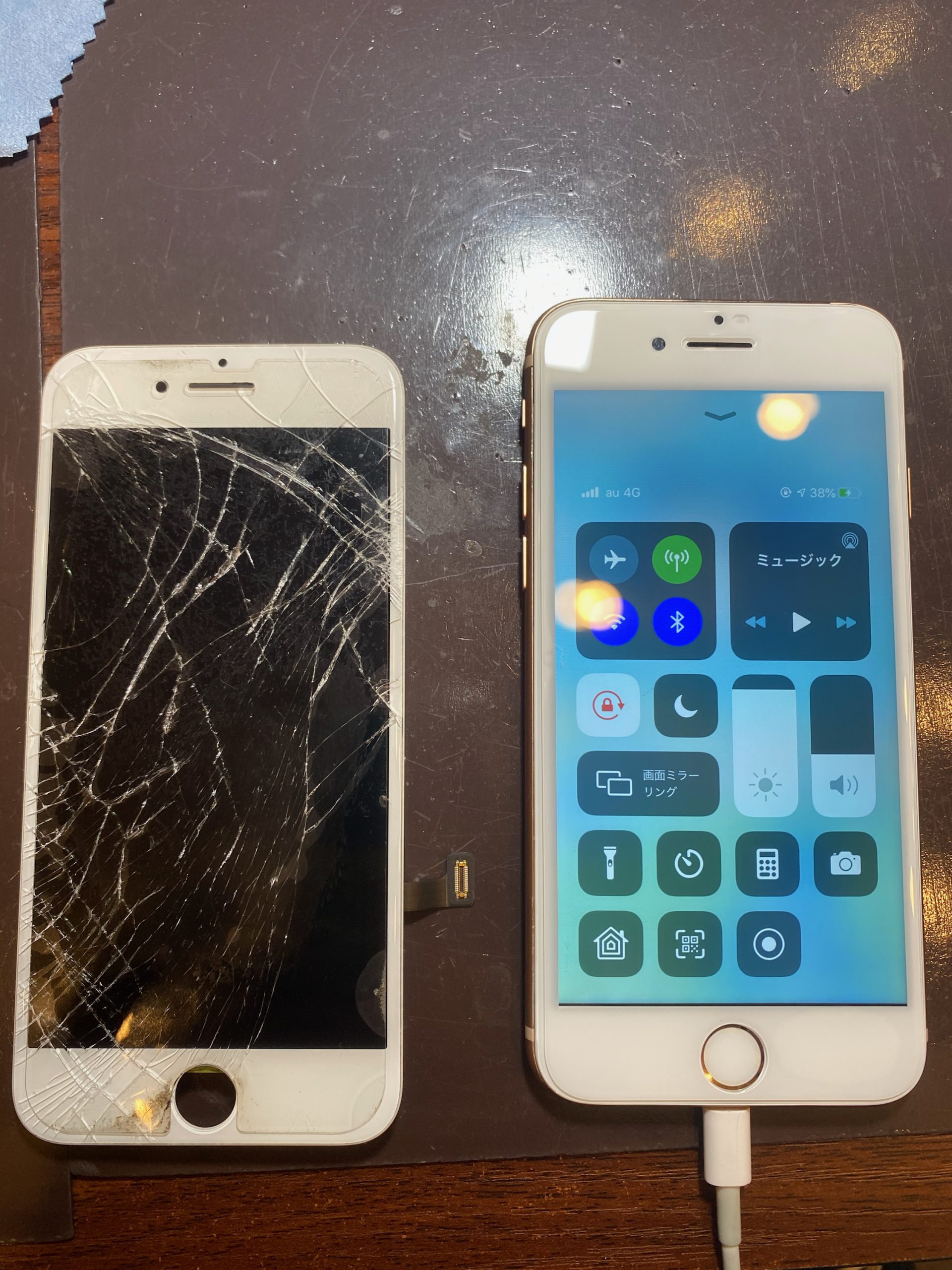 iPhoneの画面がバキバキに、、、壊れたアイフォンを最短30分で元通りに！！＜伊丹市からお越しのお客様＞ク
