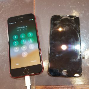 iPhone8画面交換修理