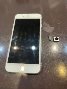 iPhone８　カメラ交換　伊丹市　ｔ