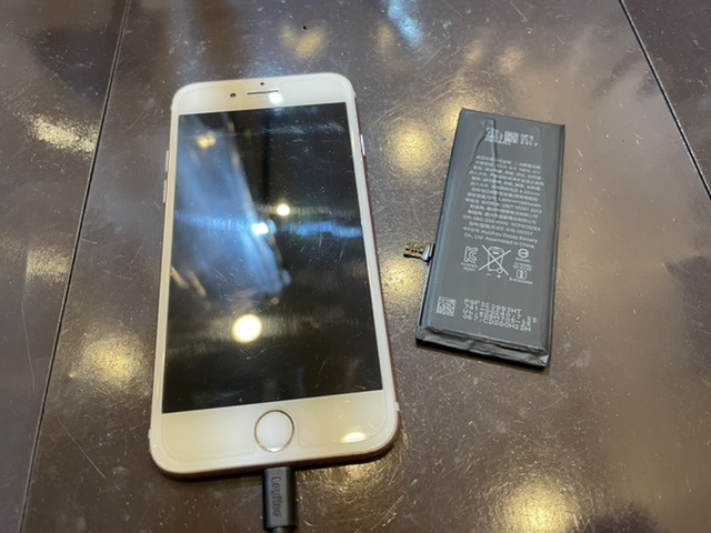 iPhone７　バッテリー交換　伊丹市からお越しのお客様　コ