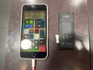 iPhone8 バッテリー交換