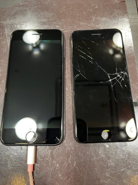iPhone8　画面交換＆ガラスコーティング　宝塚市よりお越しのお客様　Ku