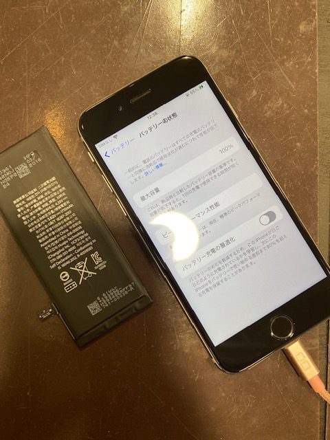 川西市よりご来店【iPhone７　バッテリー画面交換】中のデータそのままで作業