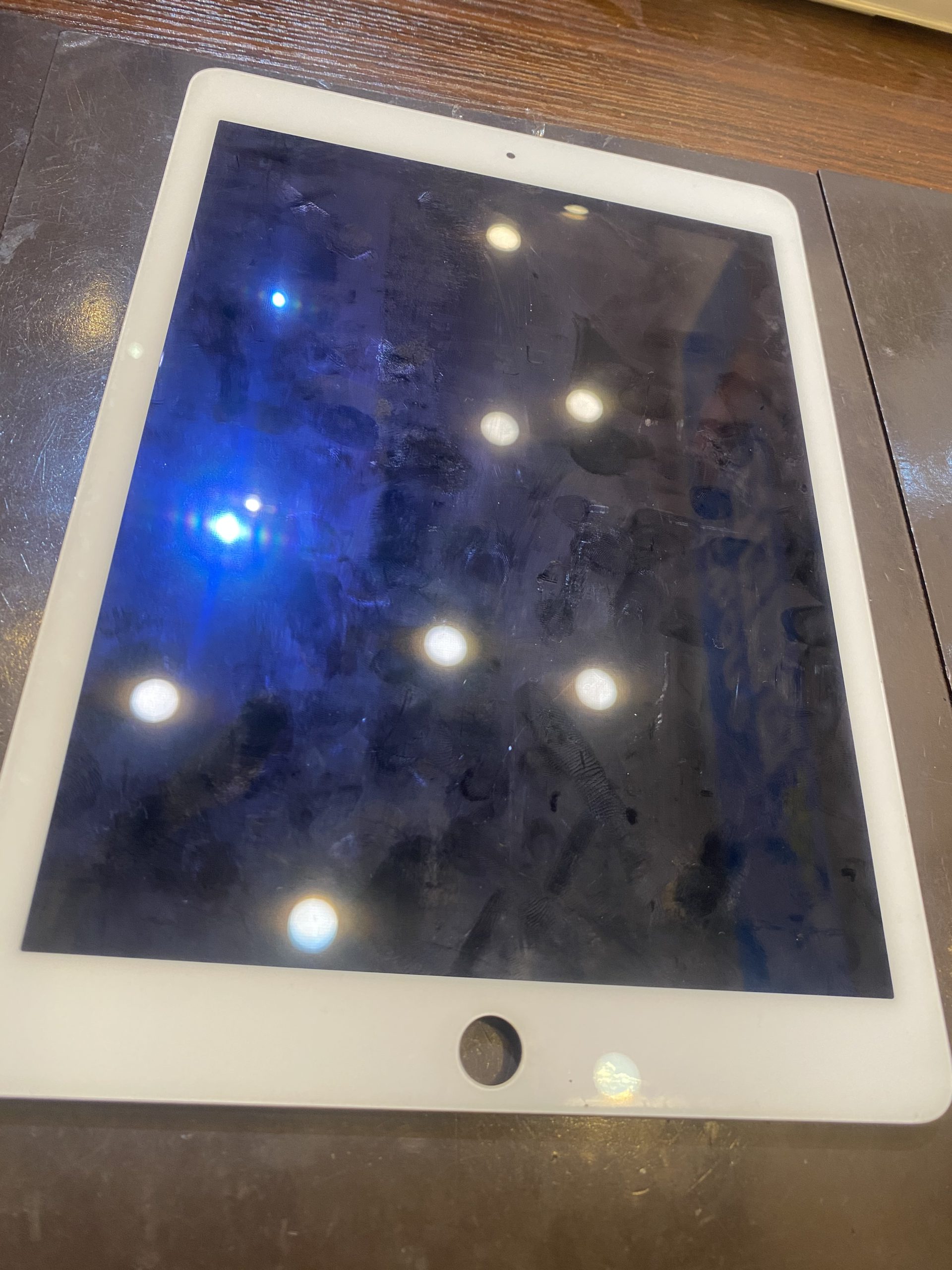 iPad５　画面交換　尼崎市よりご来店