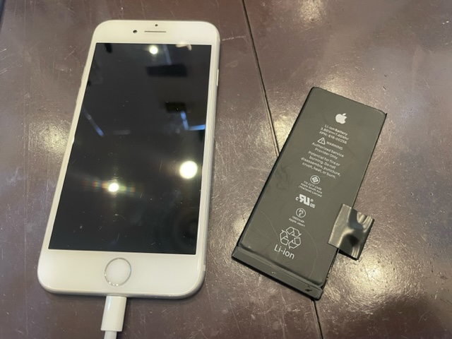 iPhone7　バッテリー交換　尼崎市よりご来店