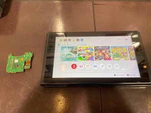 任天堂Switch ゲームカードスロット