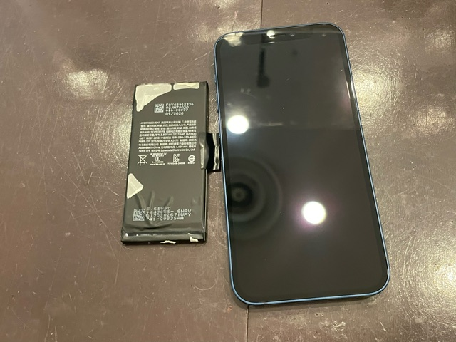 iPhone12mini　バッテリー交換　尼崎市よりお越しのお客様