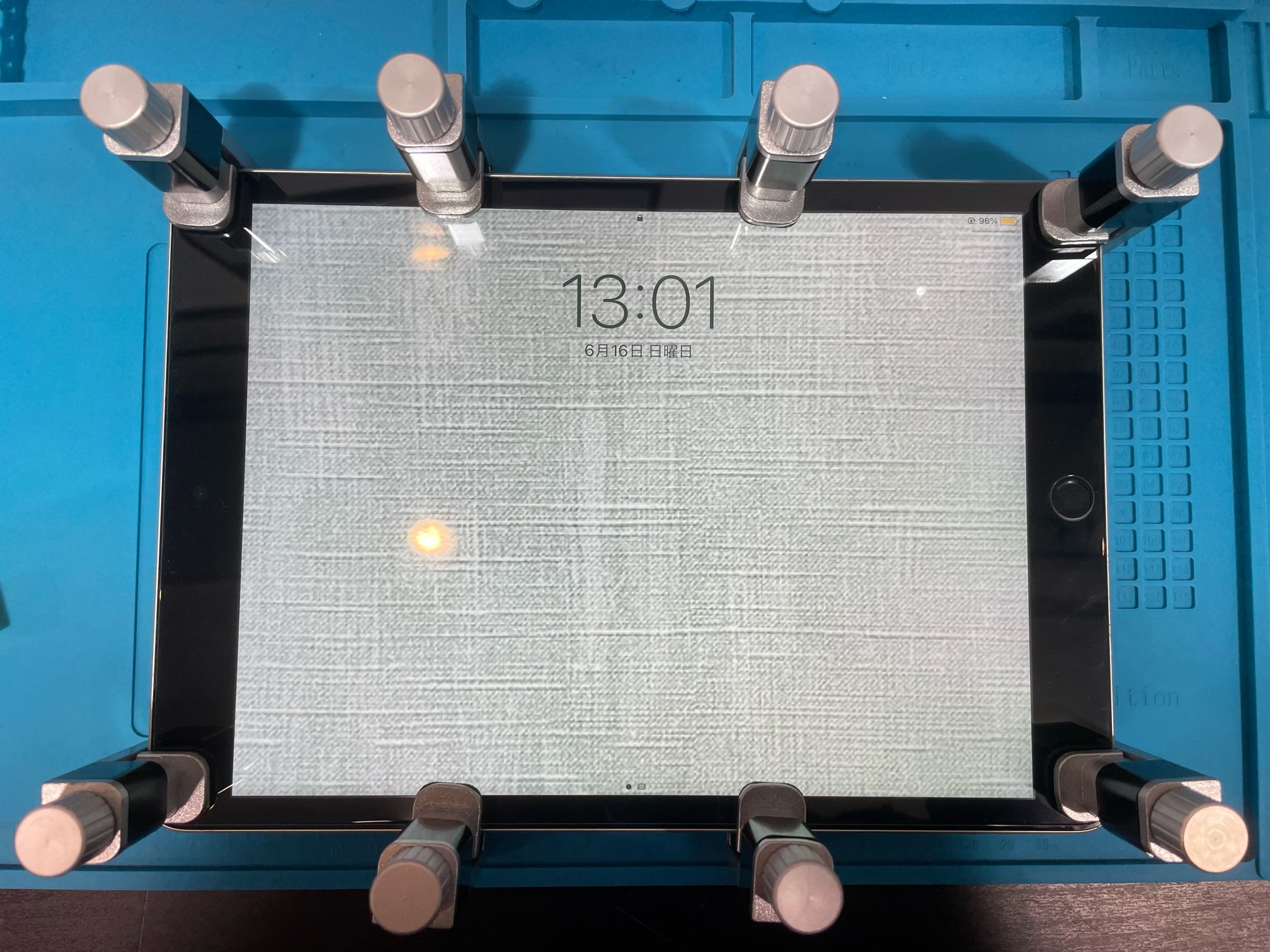 【イオンモール伊丹店】iPad9 液晶修理 症状:通知音が鳴るのに画面が点かない 伊丹市よりご来店