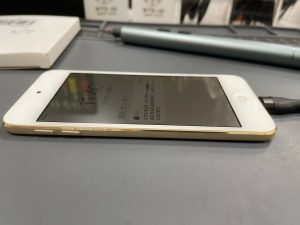 バッテリー膨張 iPodtouch6