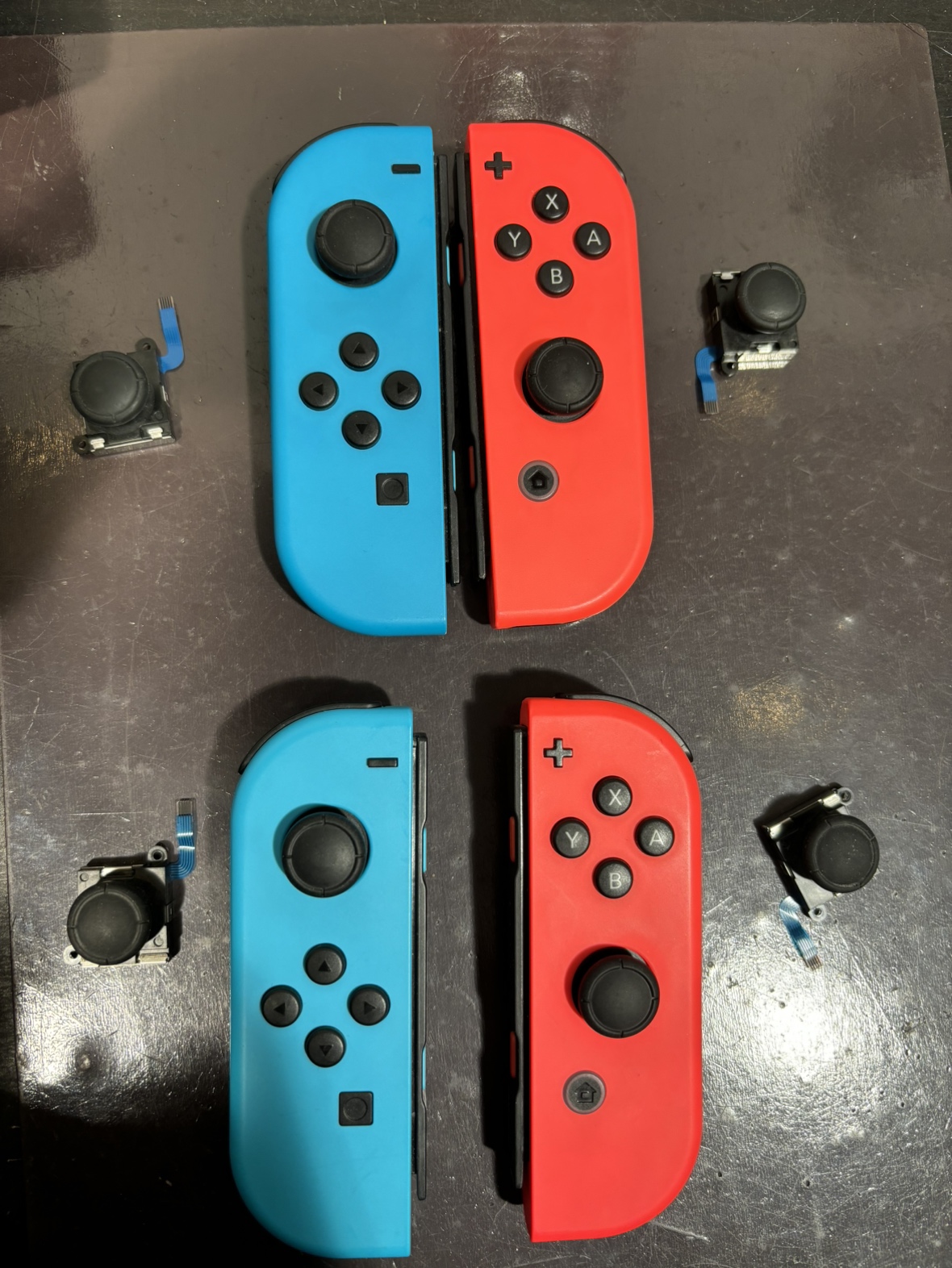 NintendoSwitch　ジョイコン修理　尼崎市よりお越しのお客様　JoyCon