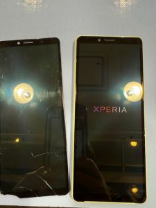 XperiaXZ1　画面割れ