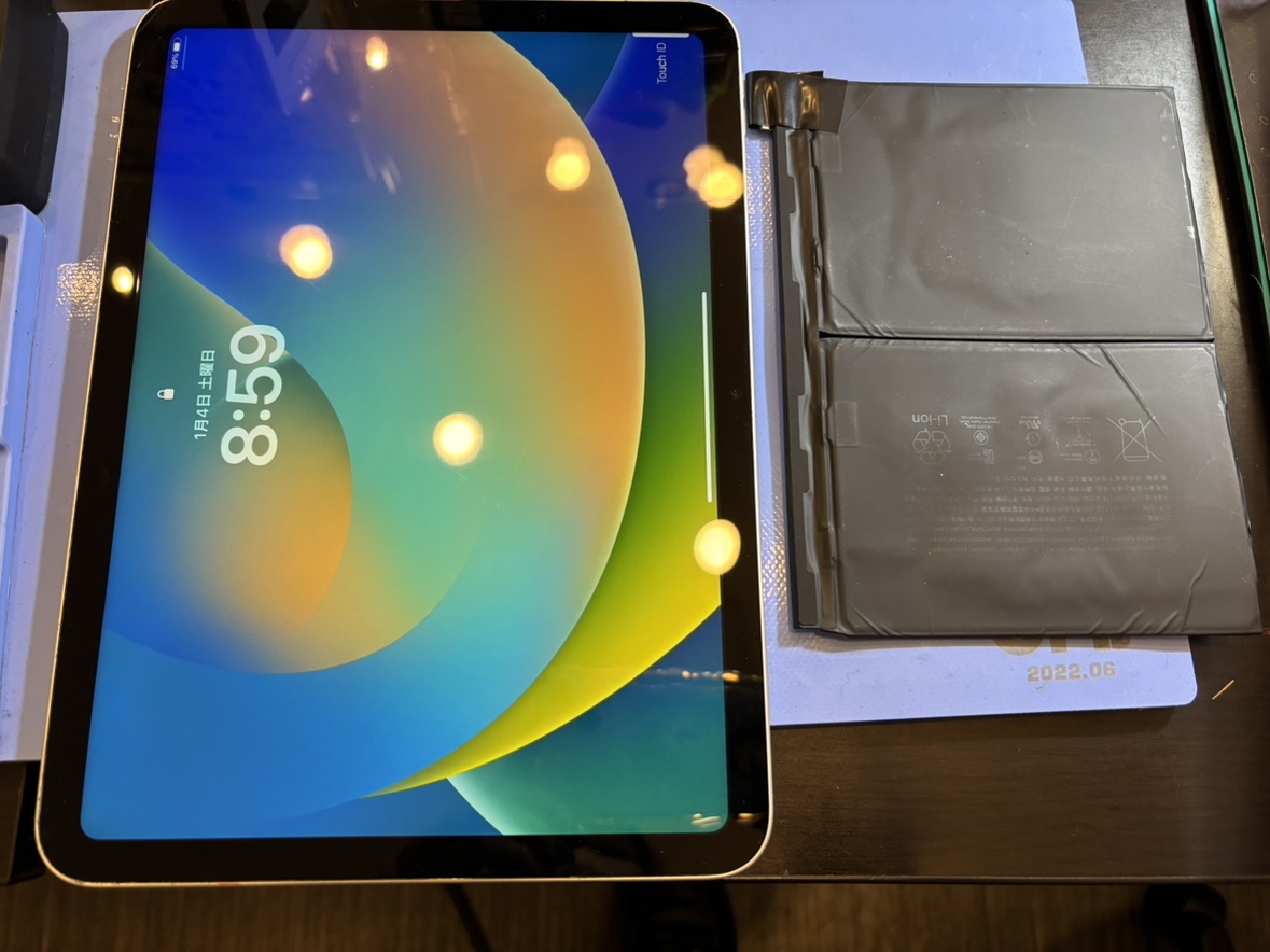 【つかしん店】iPad10　バッテリー交換　尼崎市よりお越しのお客様　アイパッド電池交換