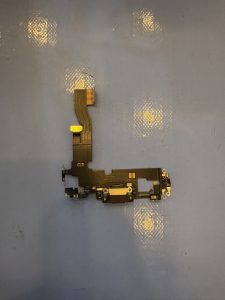 iPhone12ドックコネクタ
