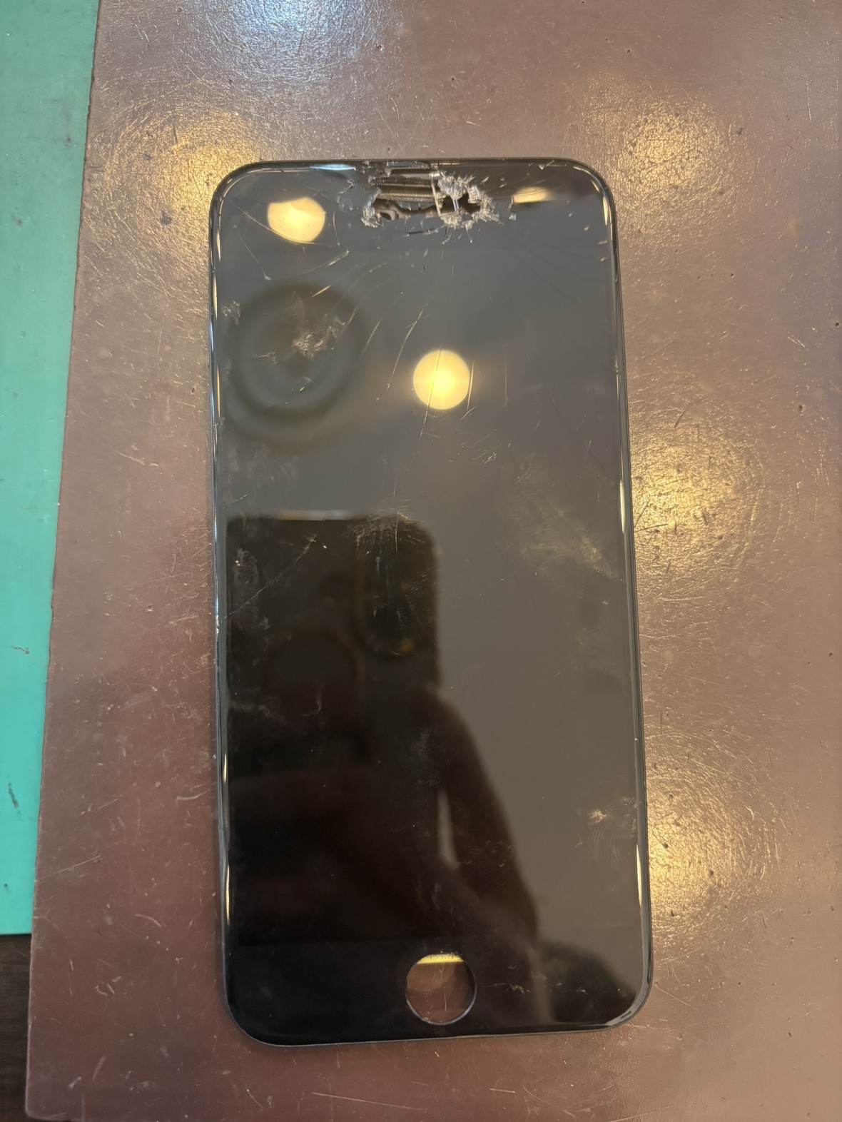 iPhoneSE3　画面割れ　修理交換　スマートクールつかしん店