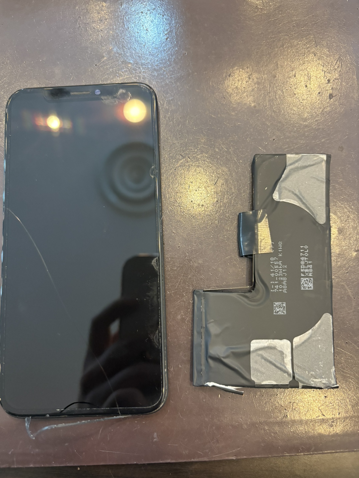 iPhoneXS 画面・バッテリー交換　つかしん店