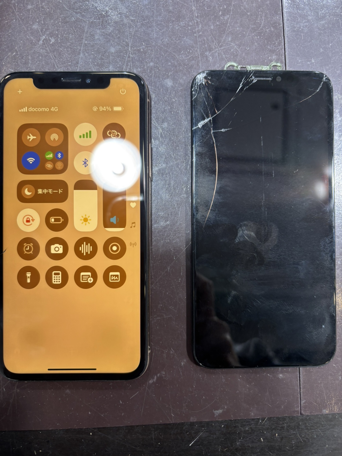 【イオンモール伊丹店】iPhoneXs　画面修理　豊中市よりお越しのお客様　アイフォン/ガラス割れ/故障