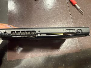 任天堂Switch　バッテリー膨張